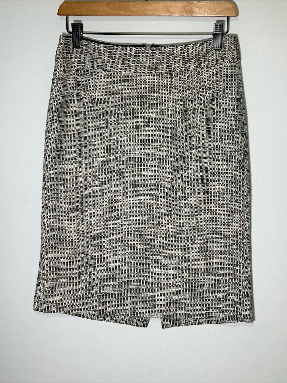 Banana Republic Black Ivory Tweed Pencil Skirt Size 4